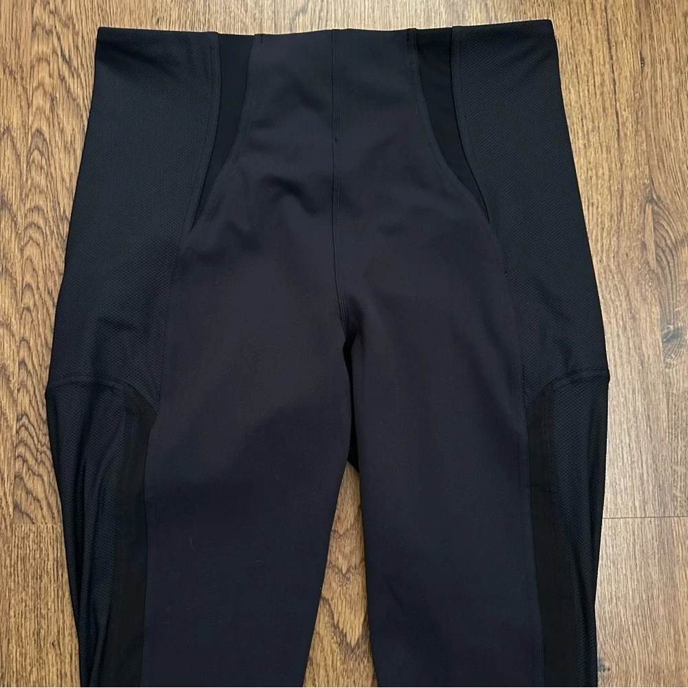Lululemon Black leggings Everlux and Mesh Super high rise leggings 12 training